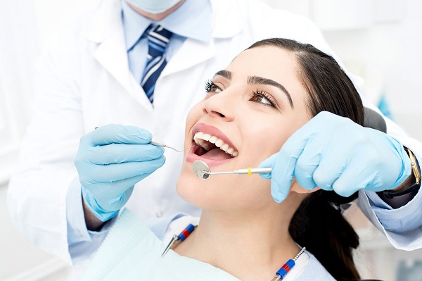 牙齦萎縮導致牙根外露怎麽辦