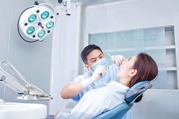 牙齒松動主要是牙周病引起,如何預防牙周病發生
