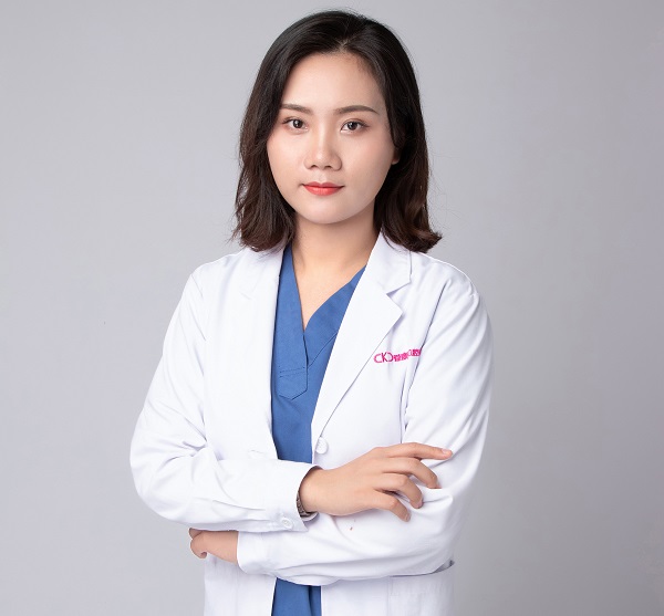 愛康健口腔醫院 深圳箍牙推薦許歡