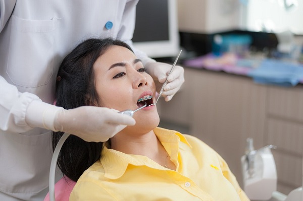 正常人有必要洗牙嗎|愛康健牙科保健洗牙60元|香港長者洗牙可使用長者醫療券
