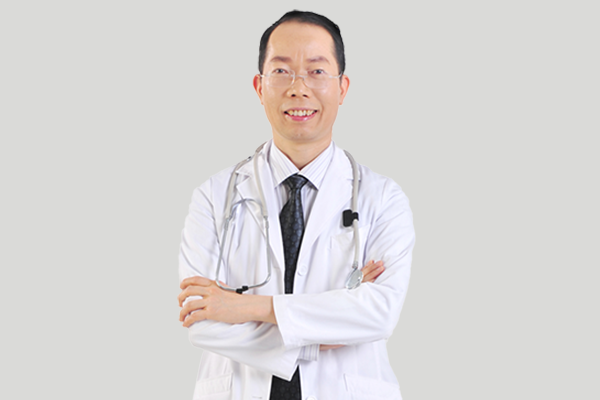 愛康健牙醫 楊福強