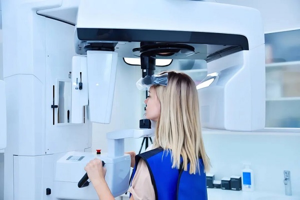 數智為翼 賦能診療|愛康健口腔讓深港居民看牙更便利