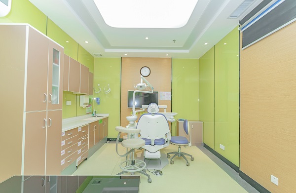 愛康健康輝口腔門診