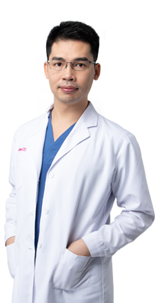 愛康健牙醫韋柱山