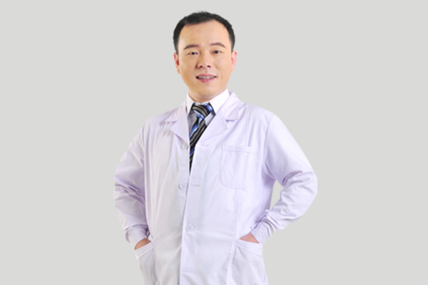 愛康健牙醫 蔡慶祥