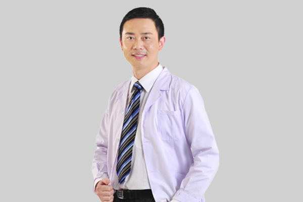 深圳牙齒矯正醫生推薦李高華主任