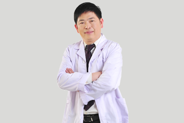 深圳種牙推薦熊誌華